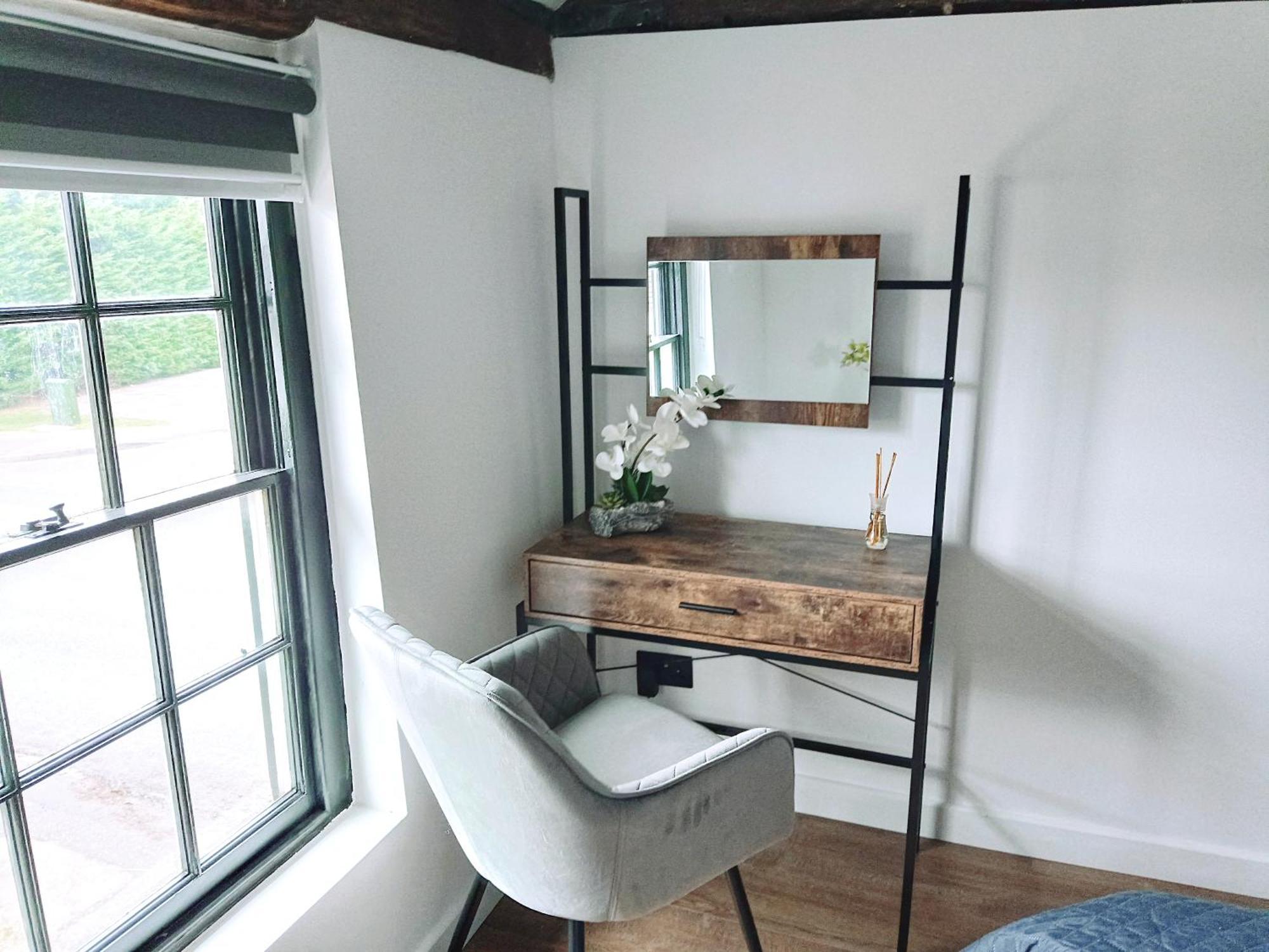 Stansted Airport Cottage Бишъпс Стортфорд Екстериор снимка