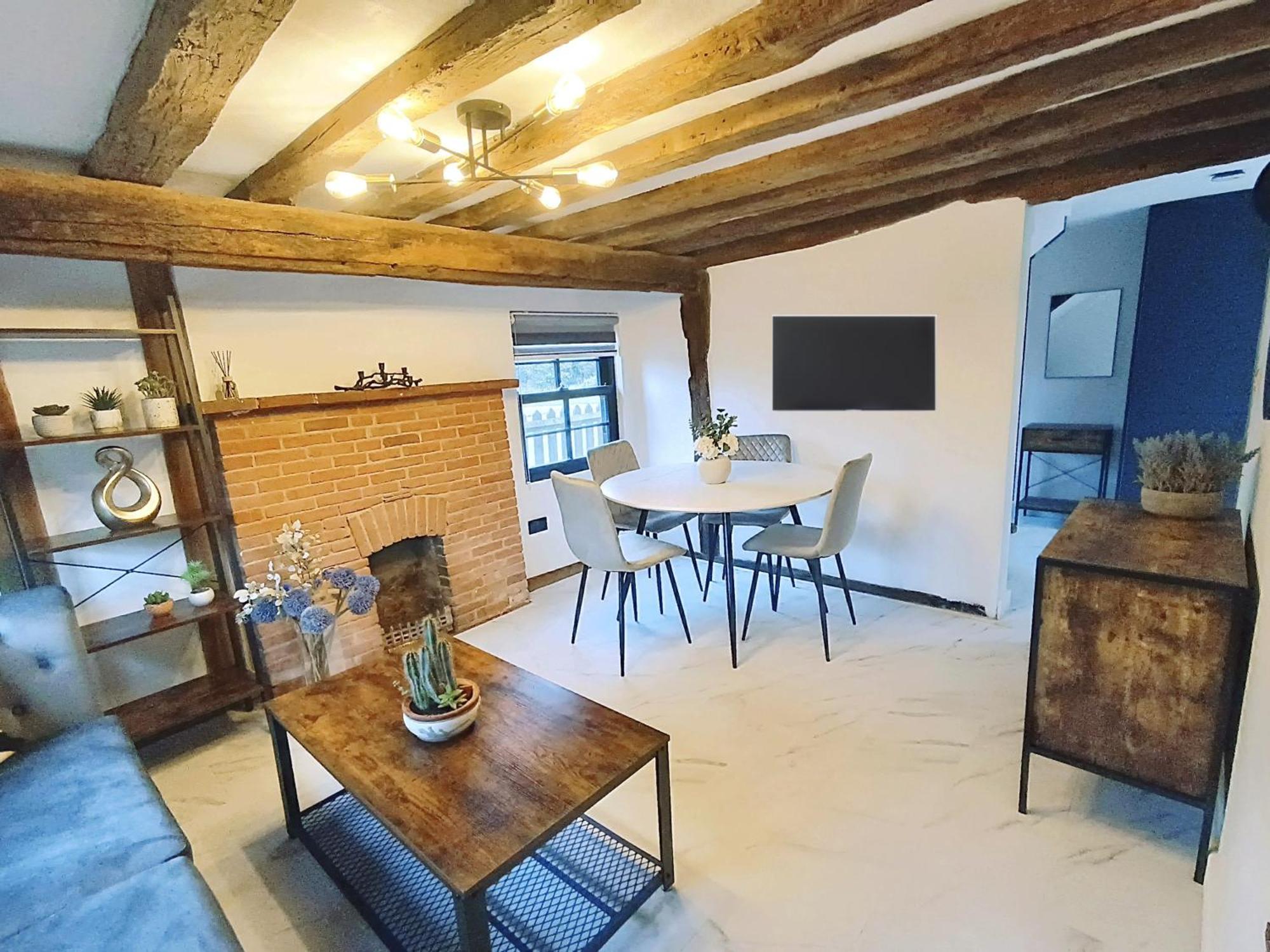 Stansted Airport Cottage Бишъпс Стортфорд Екстериор снимка